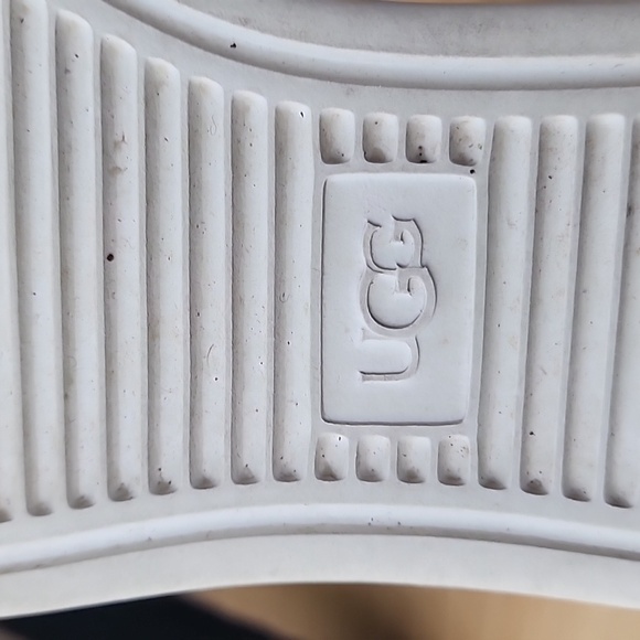 Ugg Neutra Slip On Sock Sneaker Black/White Size 8.  - Picture 9 of 12